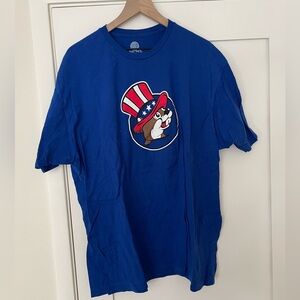 Buc-ee’s Men’s Blue Graphic T-Shirt with Patriotic Beaver Design
